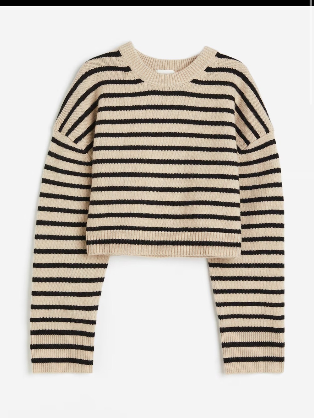 H&M black and beige horizontal striped sweater